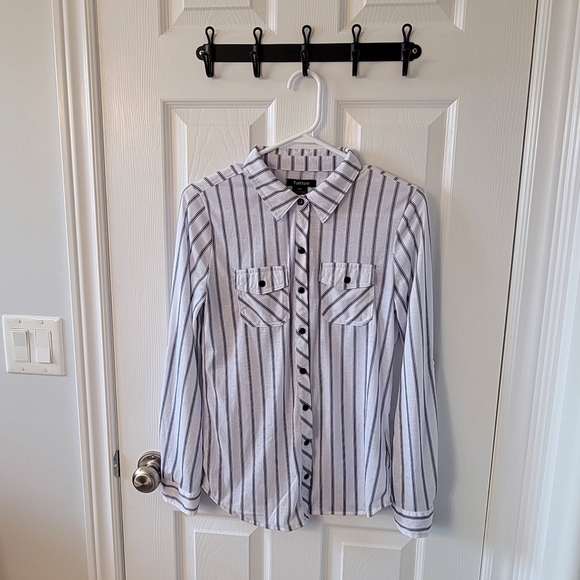 Tattoo women's button down top - Picture 2 of 13